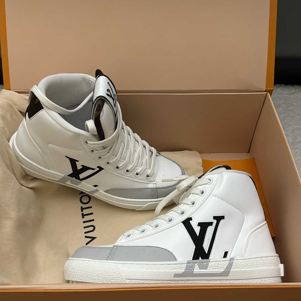 LOUIS VUITTON CHARLIE SNEAKERS